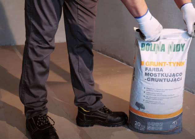 FUGA FLEX 740: zobacz, jak krok po kroku fugować płytki